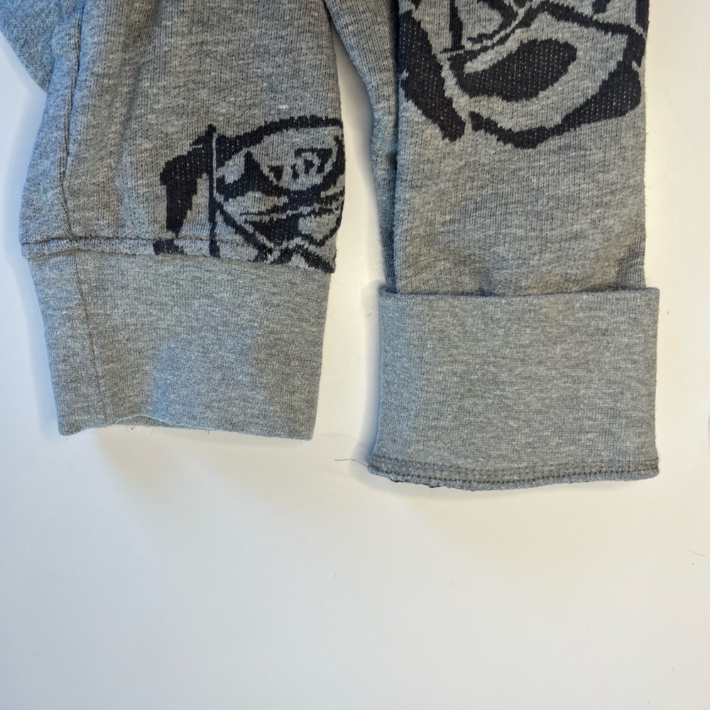 Jack & Jones Grey Rose Patterned Crewneck - Picture 6 of 7